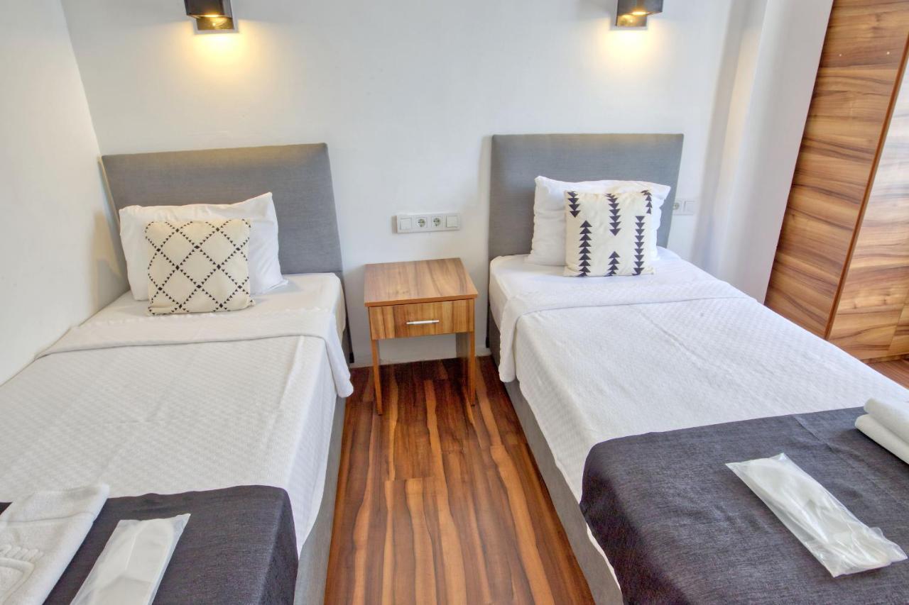 Camlik 87 Hotel Айвалик Екстер'єр фото