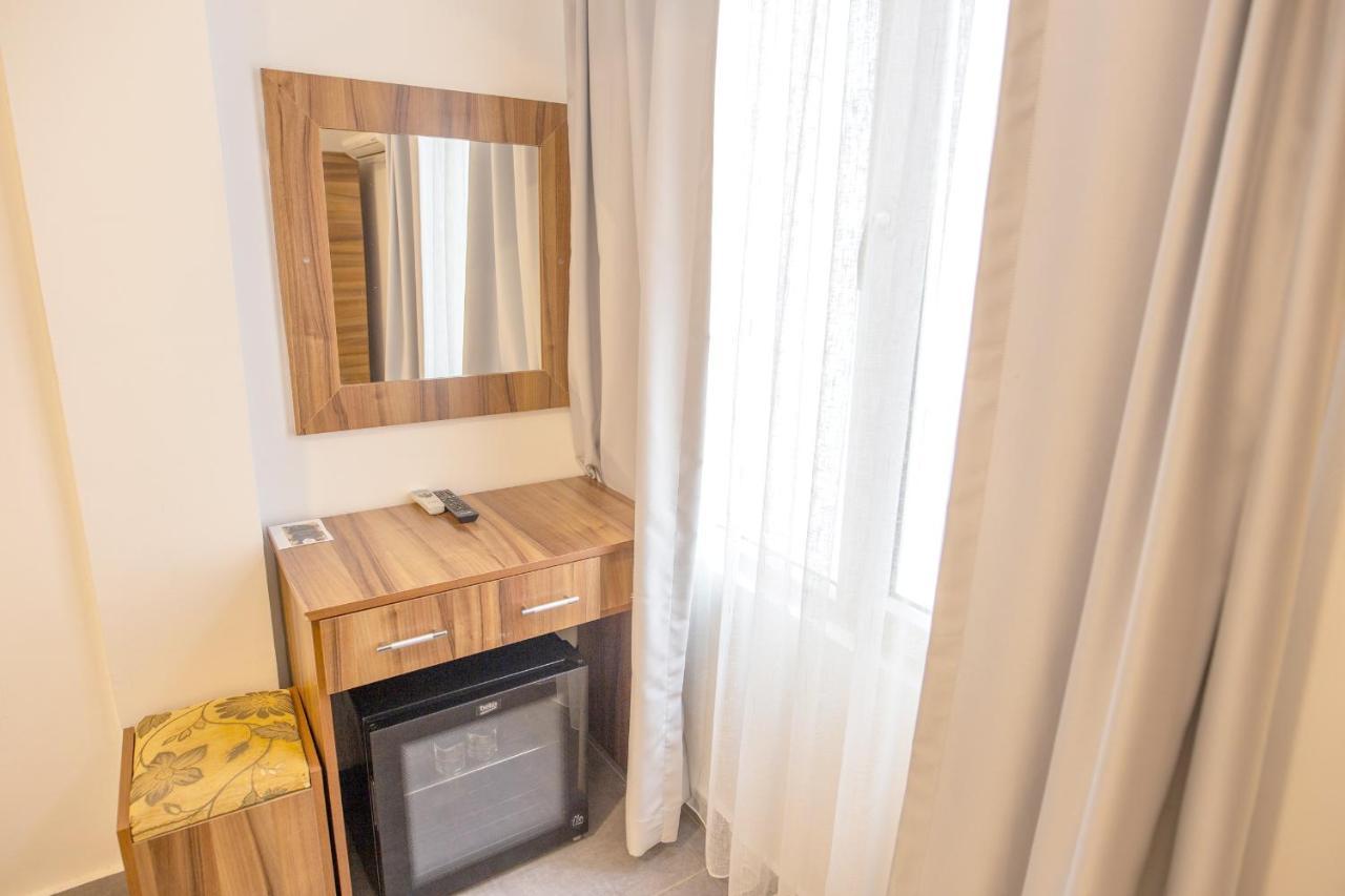 Camlik 87 Hotel Айвалик Екстер'єр фото