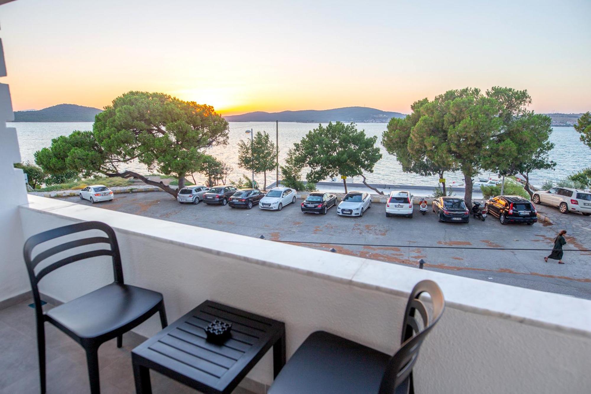 Camlik 87 Hotel Айвалик Номер фото