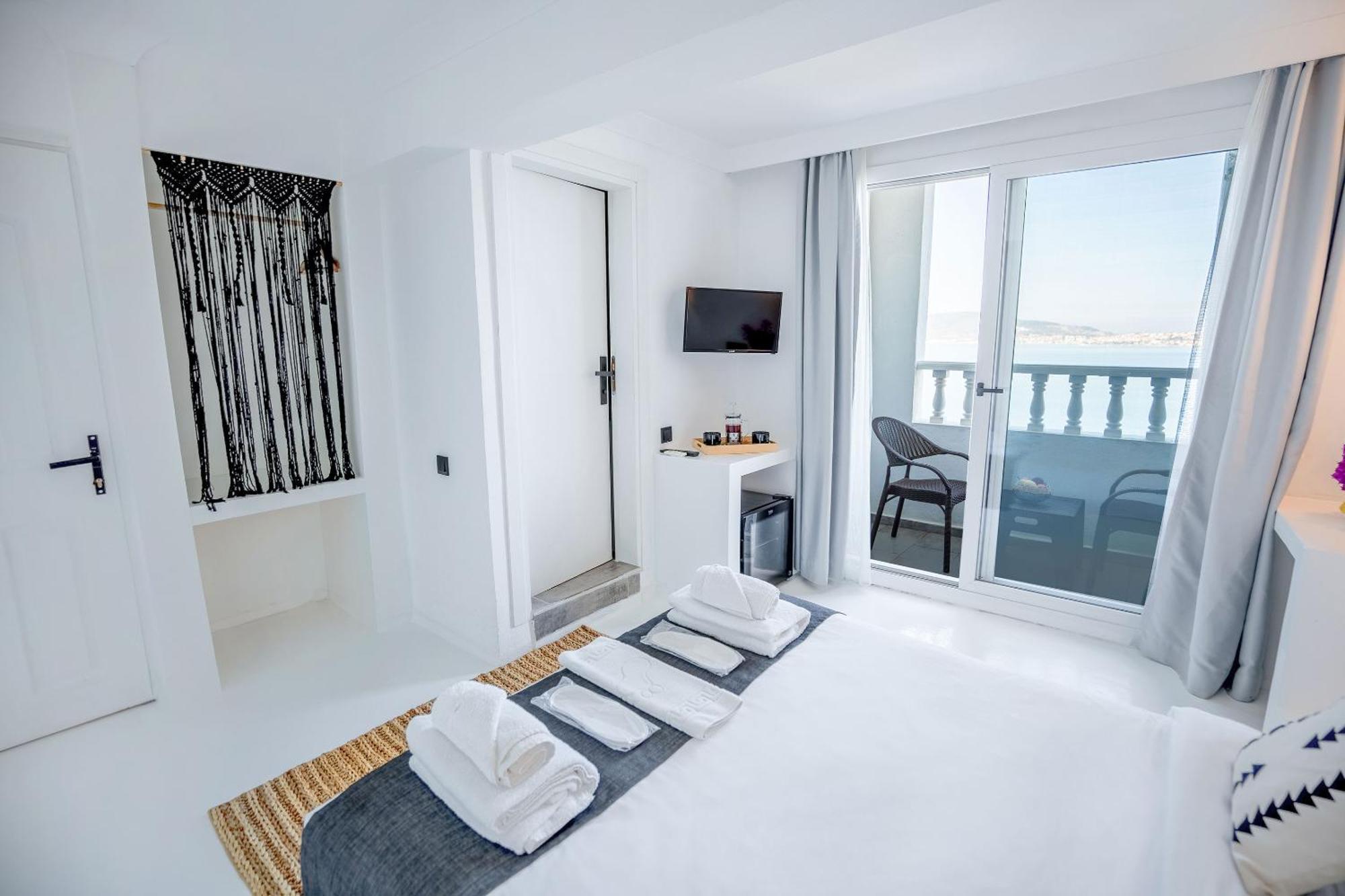 Camlik 87 Hotel Айвалик Екстер'єр фото